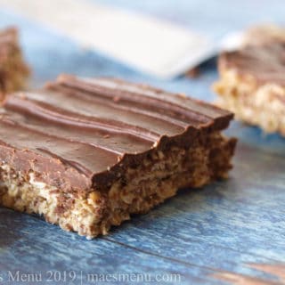 Squares of No-Bake Healthy Oatmeal Chocolate Bars.