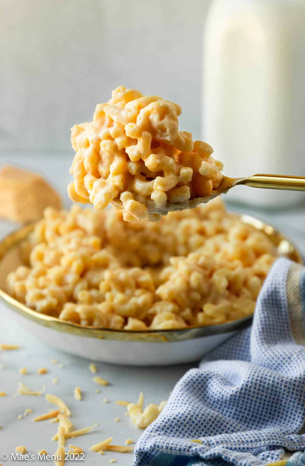 A large spoonful of smoked gouda mac and cheese.