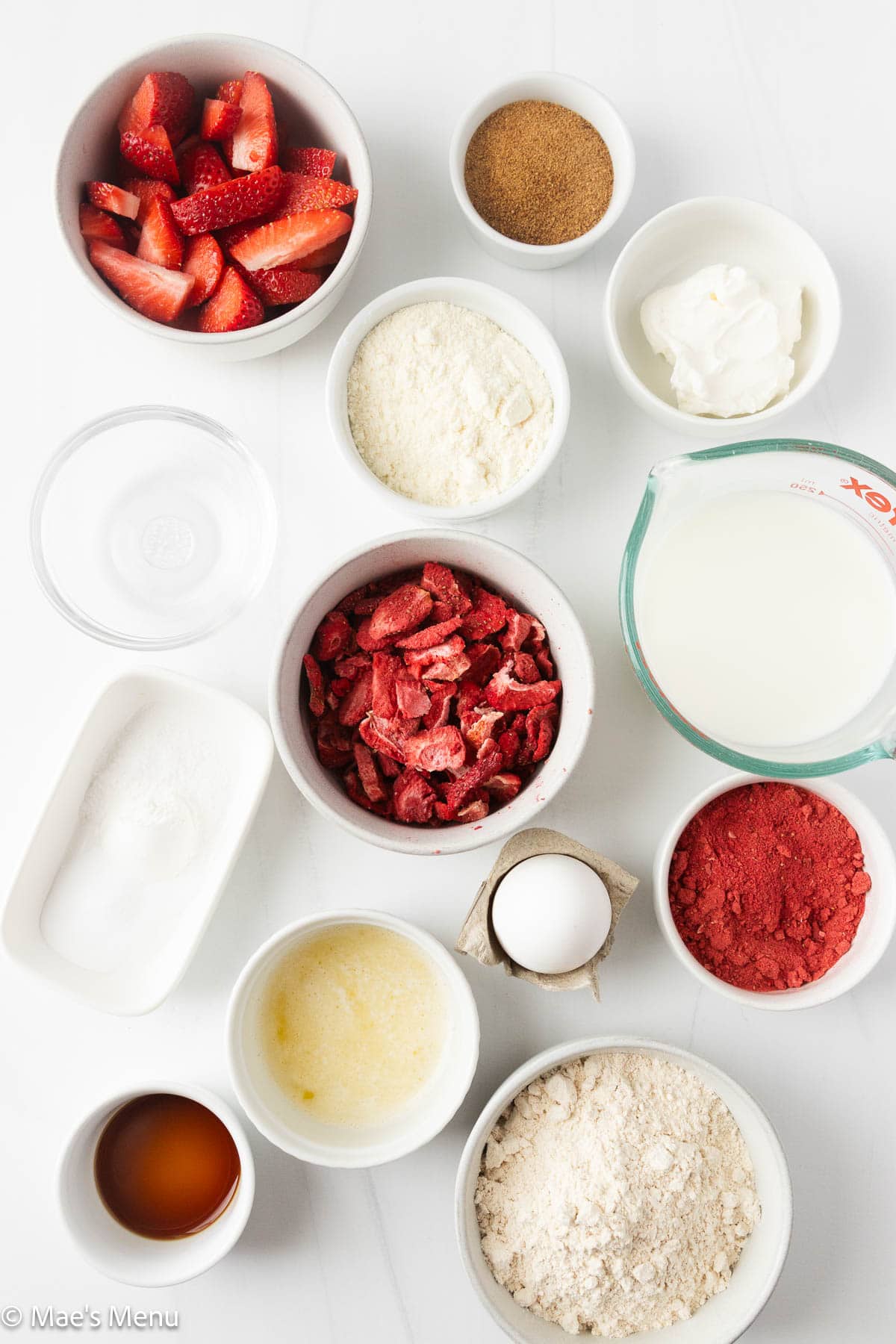 All the ingredients needed to make high protein strawberry pancakes. 